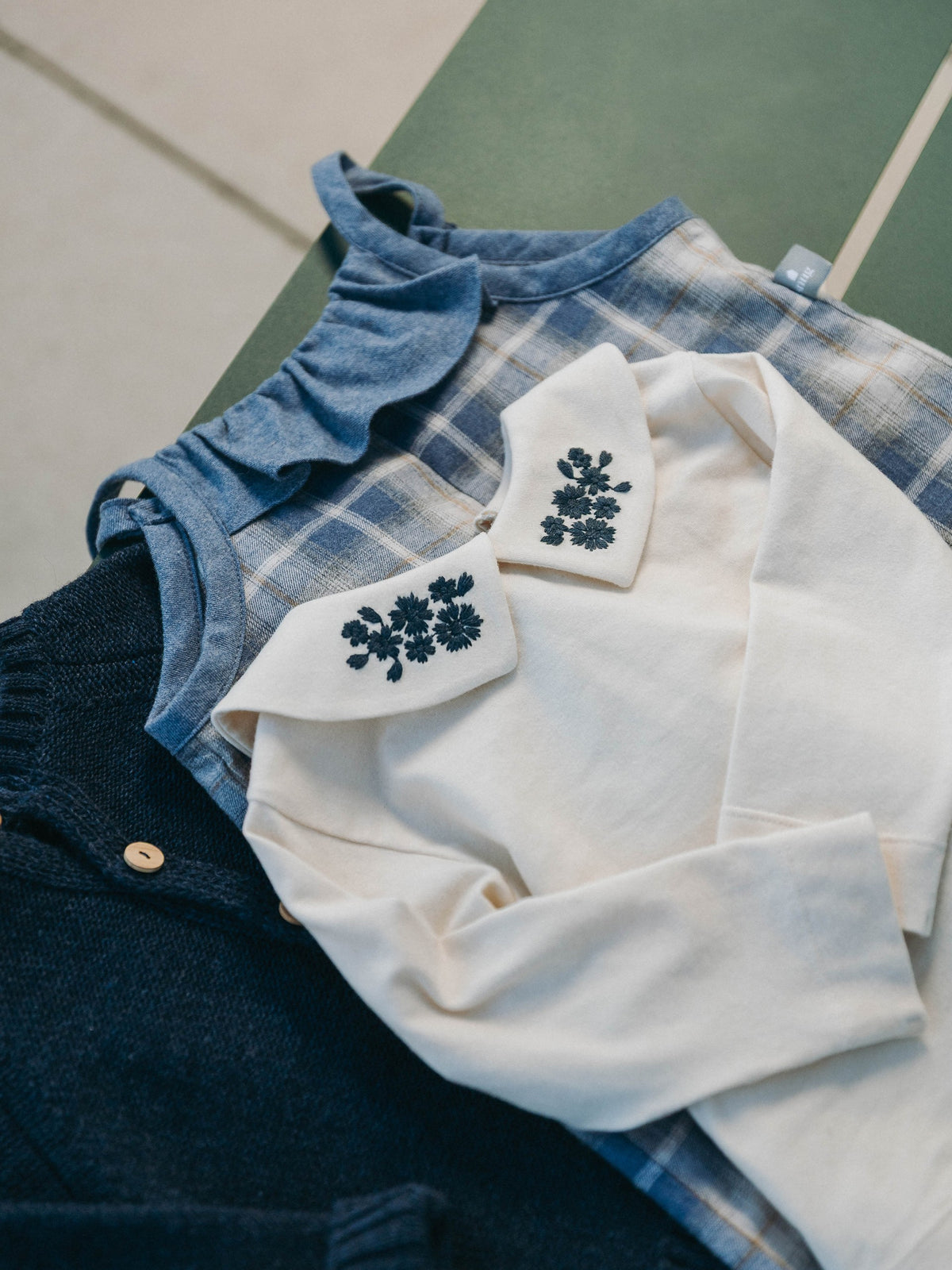MAGLIA CON COLLO RICAMATO - BAMBINA - 100% cotone - SNUG 934BB6W013G53
