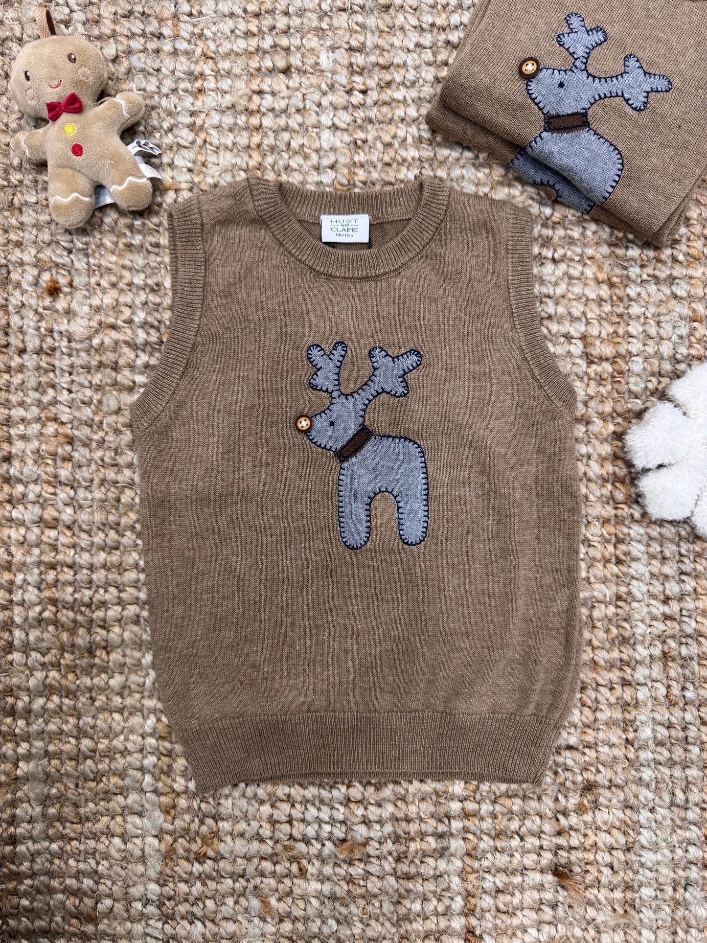 31238 - SMANICATI - HUST AND CLAIRE